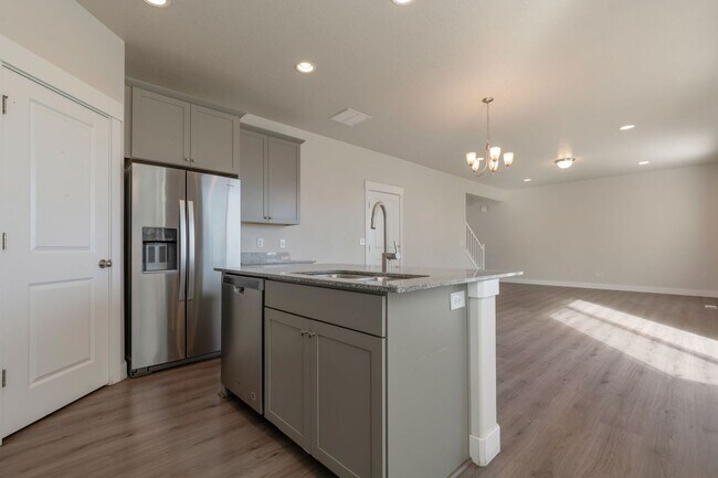 Foto del edificio - Spotless House, corner lot, 2 car attached