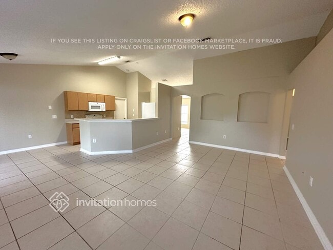 Building Photo - 2535 E Juliet Dr