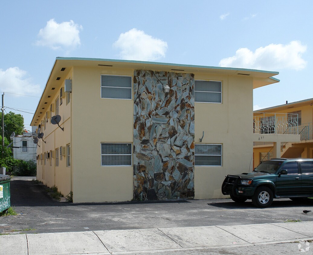 Foto del edificio - Riverpark Apartments