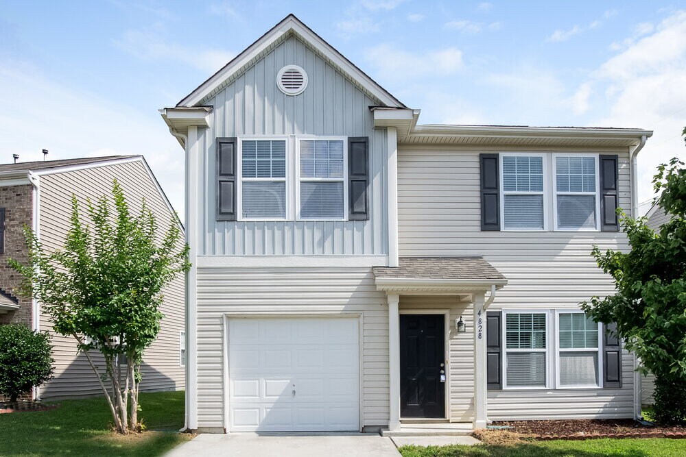 Primary Photo - 4828 Abercromby St