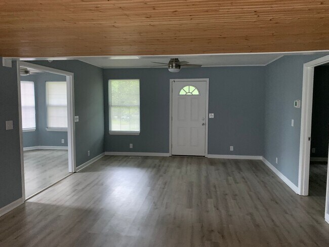 Foto del edificio - Mount Juliet three bedroom two bath in the country - very private