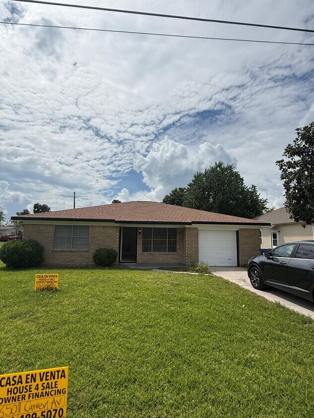 Primary Photo - Gorgeous all renovated Home in Texas City,...