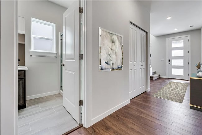 Foto del edificio - 7619 11th Pl SE