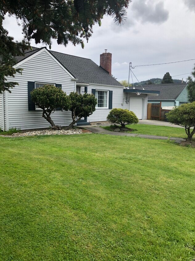 1012 S 15th St, Mount Vernon, WA 98274 House Rental in Mount Vernon