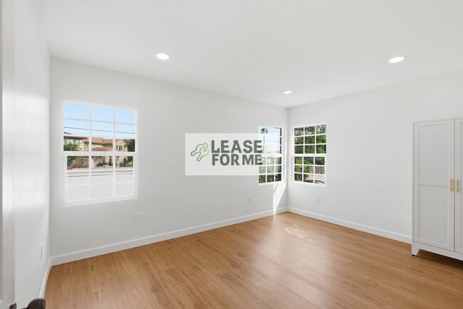 Foto del edificio - 5953 Guthrie Ave