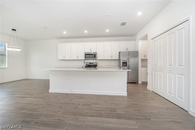 Foto del edificio - 10849 Timber Creek Dr