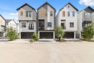Building Photo - 3705 Creekmont Grn Ln