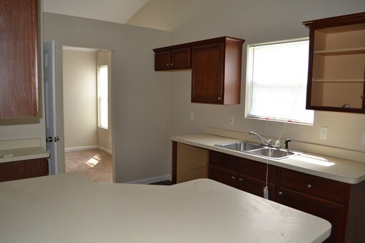 Building Photo - 2824 Cedar Trace Dr