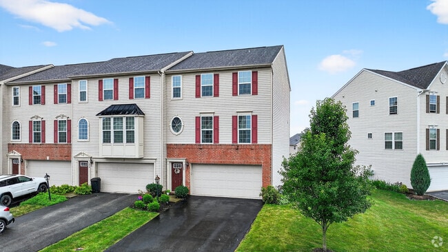 Building Photo - 380 Sunrise Dr