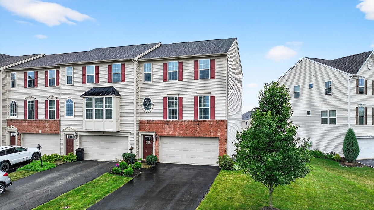 Foto principal - 380 Sunrise Dr