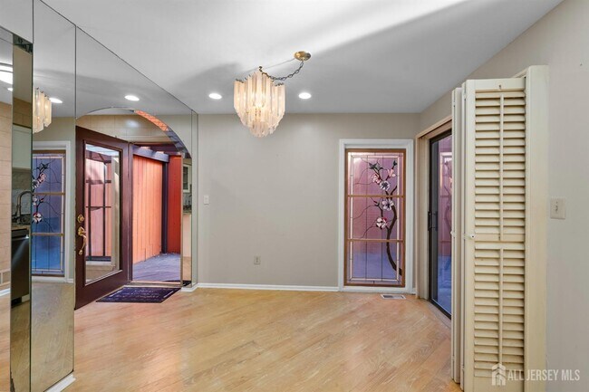 Foto del edificio - 148 Riverbend Dr