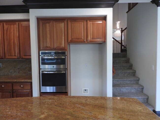 Foto del edificio - 300 Harvest Sky Ct