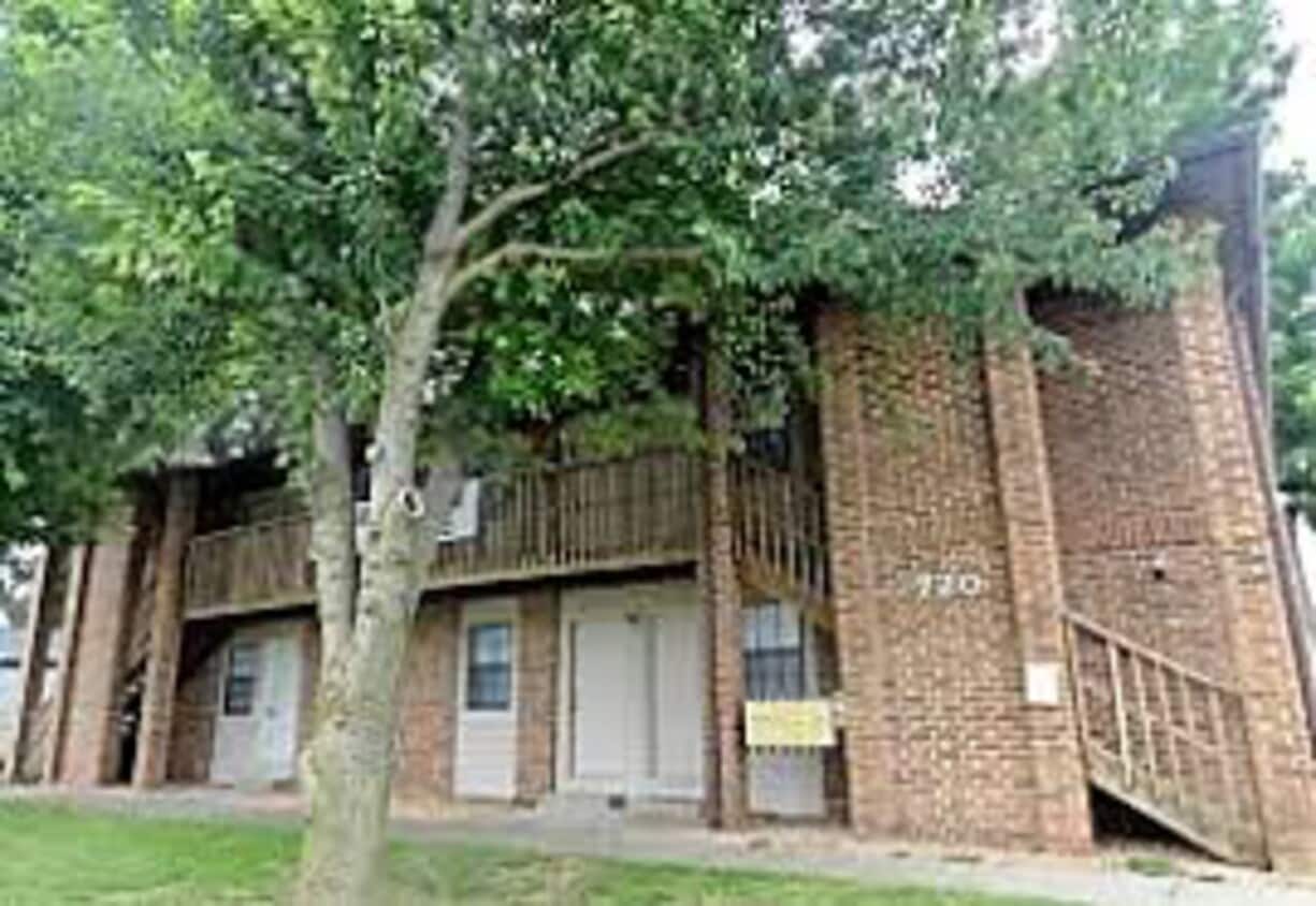 Building Photo - 720 S Kimbrough Ave
