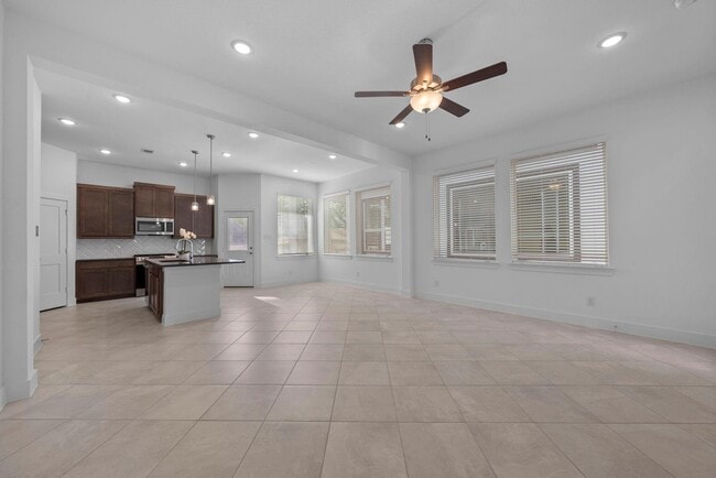 Building Photo - 447 Pk Hl Ct