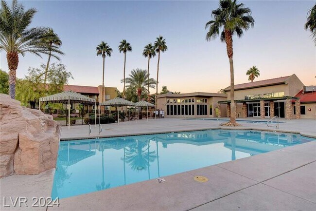 Building Photo - 5405 Indian River Dr