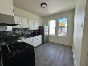 Building Photo - 118 Seaview Ave