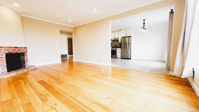 Foto del edificio - BEAUTIFULLY UPDATED OUTER SUNSET HOME FOR RENT