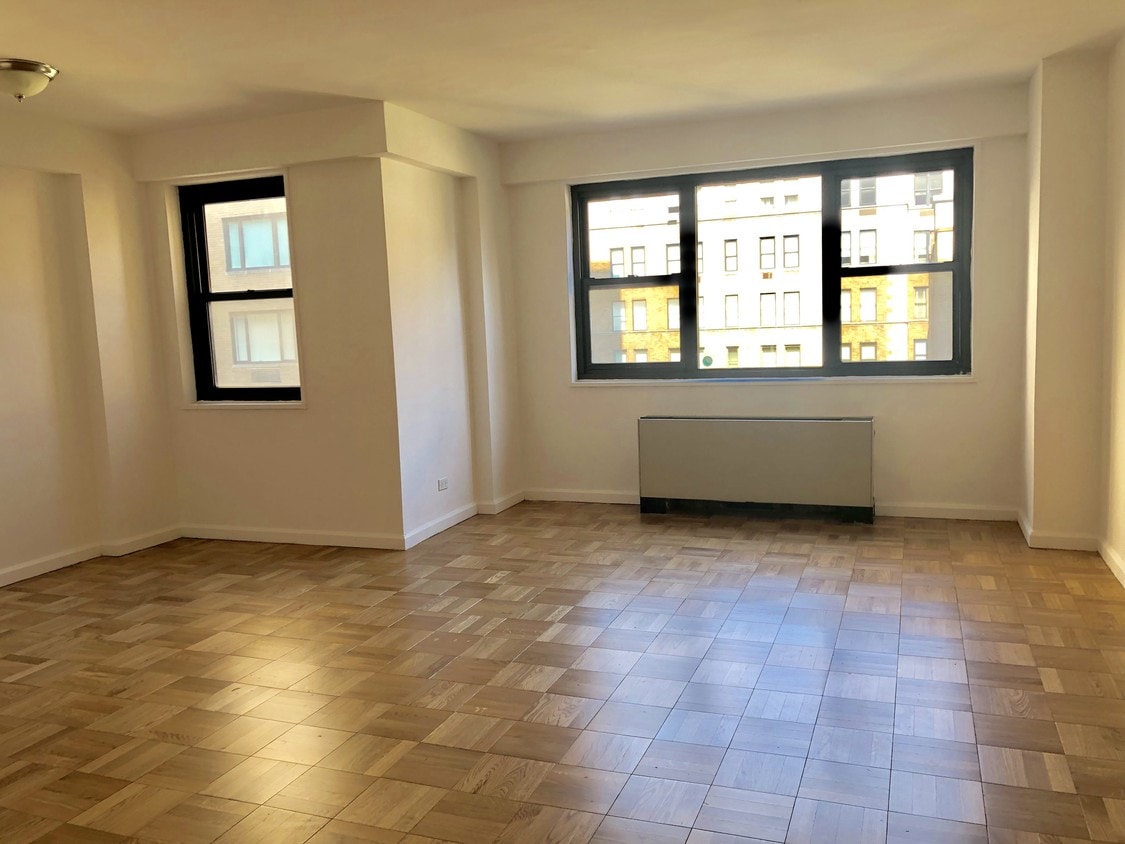 Primary Photo - 11 East 86th St