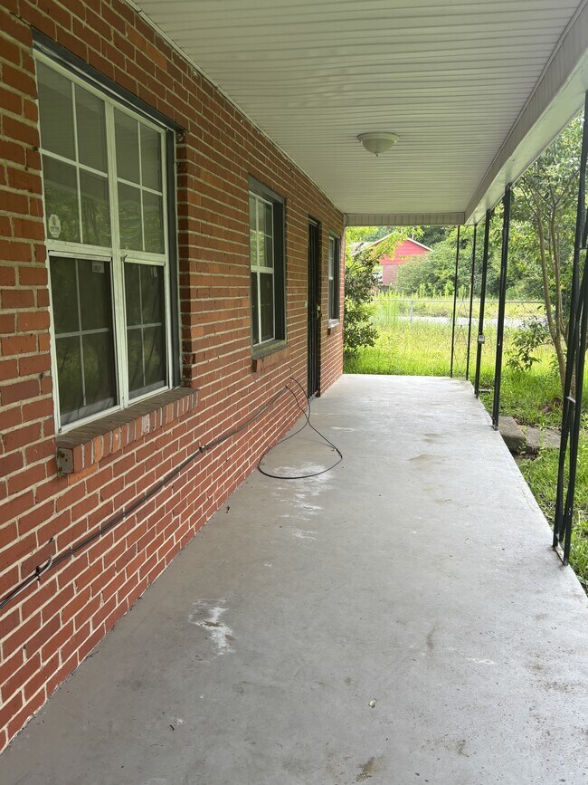 Building Photo - 763 Belvedere Dr