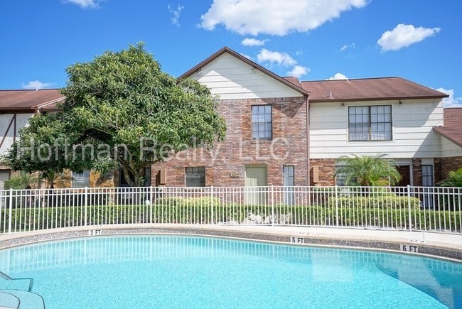 Building Photo - 3432 Sunrise Villas Ct N