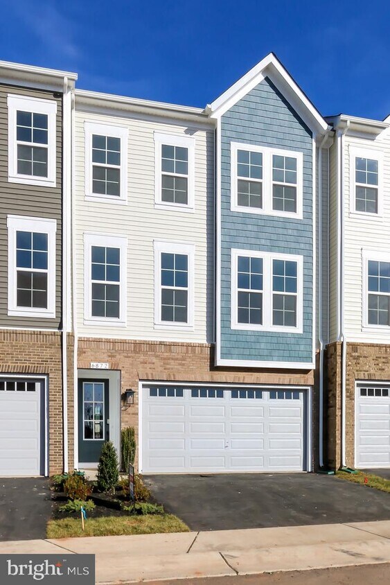 Foto principal - 6872 Karter Robinson Dr