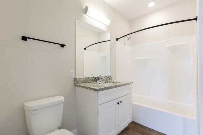Foto del interior - 301 W. University Ave