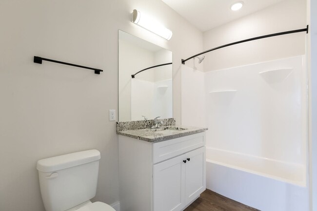 Interior Photo - 301 W. University Ave
