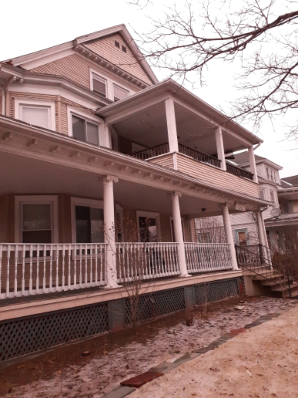 Primary Photo - 390 Sumner Ave