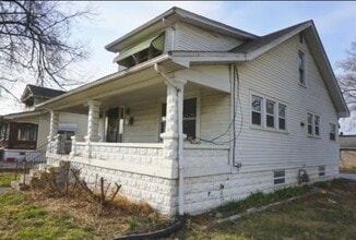 Building Photo - 1701 Herbert Ave