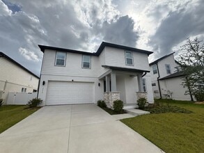 Building Photo - 2252 Gold Smt St