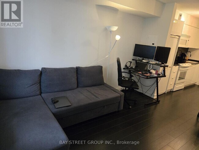 Photo du bâtiment - 15 Iceboat Terr