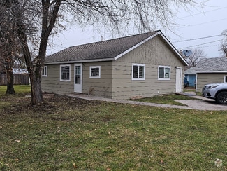 Building Photo - 711 6th Ave E