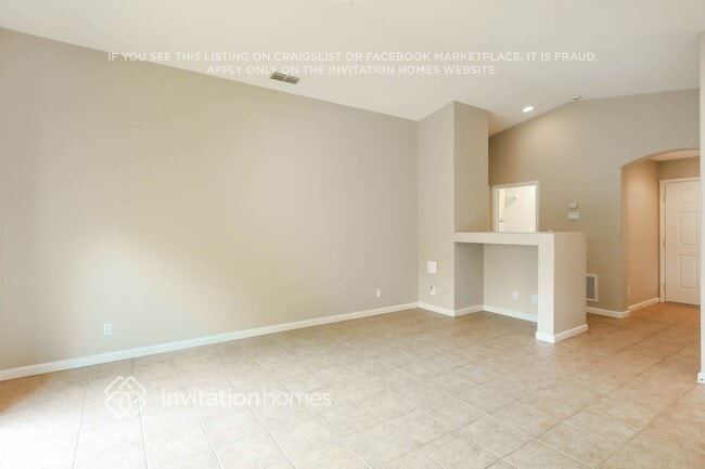 Building Photo - 395 Atlantic Dr