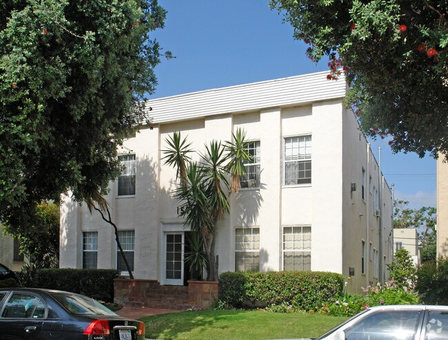 Building Photo - 159 N Clark Dr