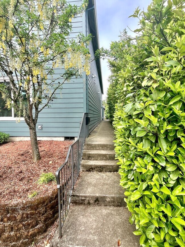 Foto del edificio - 6935-6937 N Maryland Ave