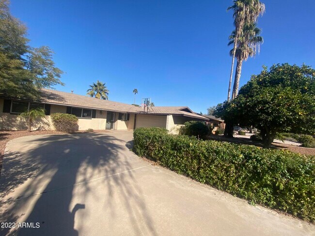 Foto del edificio - 506 Sagebrush St