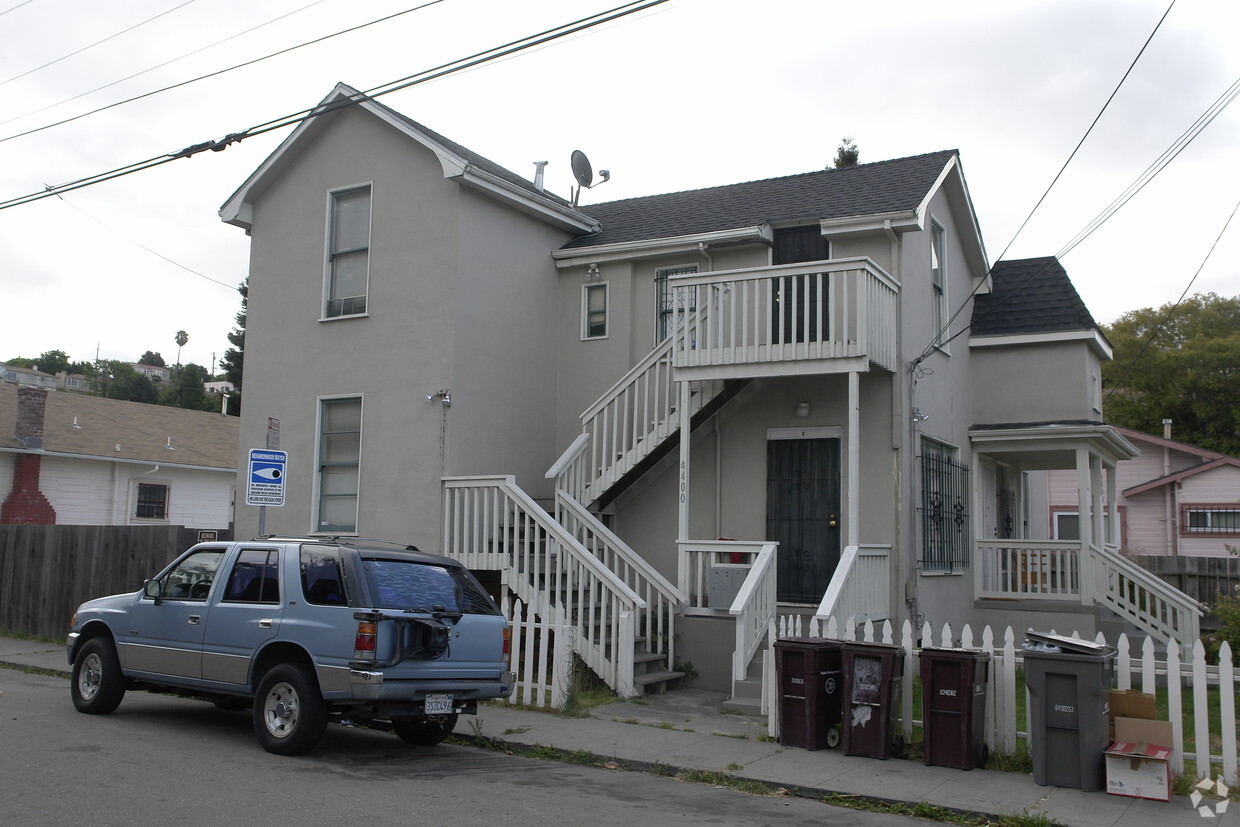 Building Photo - 4400 Fleming Ave