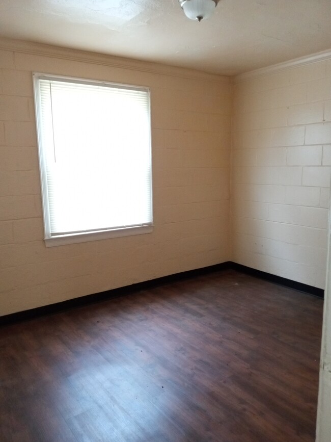 Foto del edificio - 2941 Schofield Ave