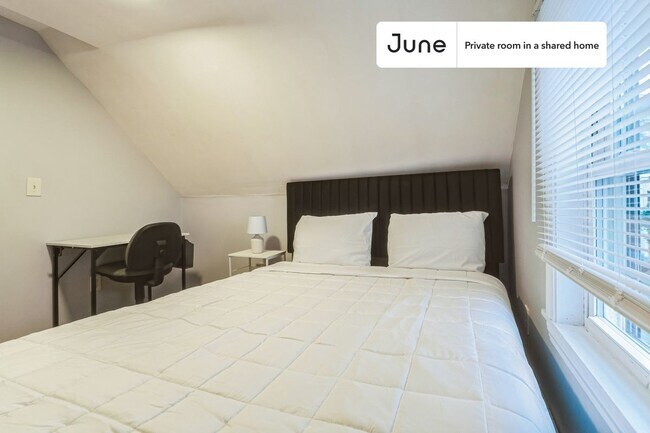Foto del edificio - Room in Shared 5 bed/3 bath home
