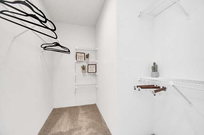 Building Photo - 2701 W Bellfort Ave