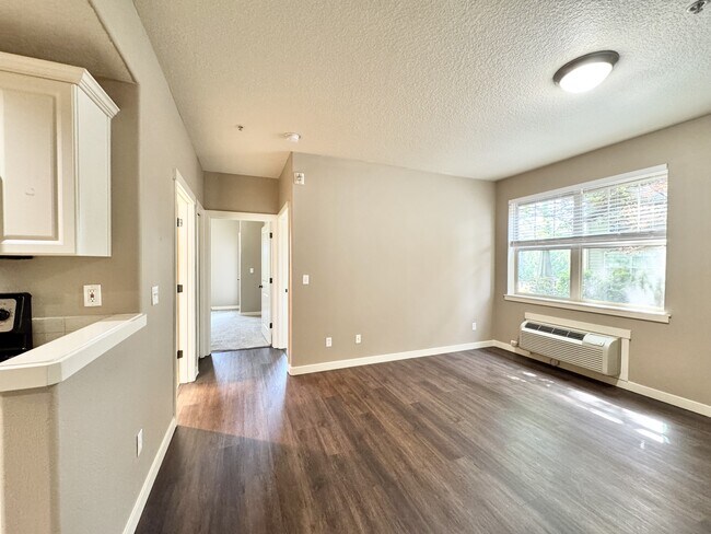 Foto del edificio - 616 NE Adwick Dr