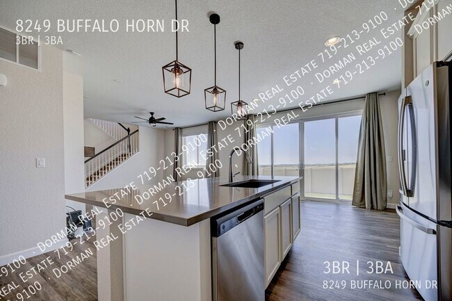 Building Photo - Built in 2022, bright 2-story home in The ...