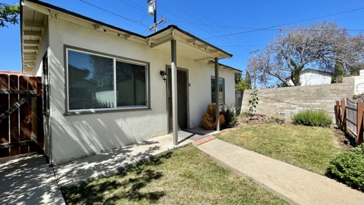 Primary Photo - East Cook Bungalows