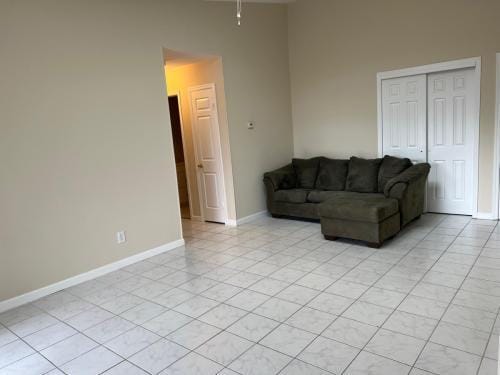 Building Photo - 275 Alpine Way