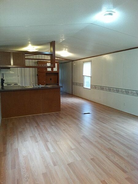 Building Photo - 187 Dixon Rd