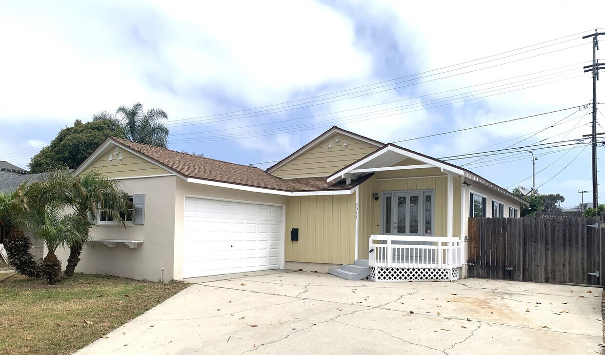 Primary Photo - 3 + 1 Single Story Home