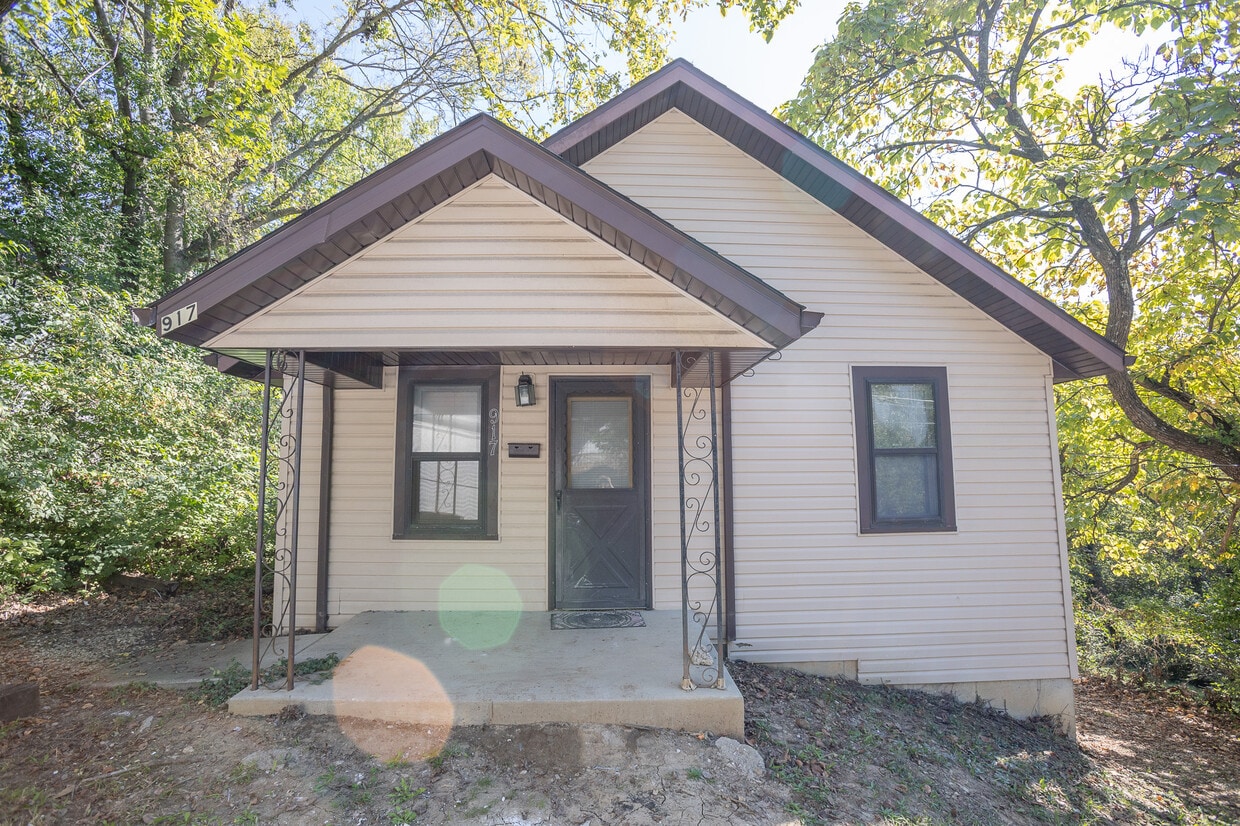 917 Harding St, Jefferson City, MO 65101 House Rental in Jefferson