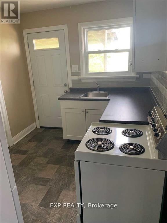 Building Photo - 5108 Montrose Rd