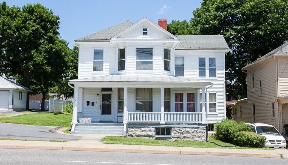 254 W Market St, Harrisonburg, VA 22801 House Rental in Harrisonburg