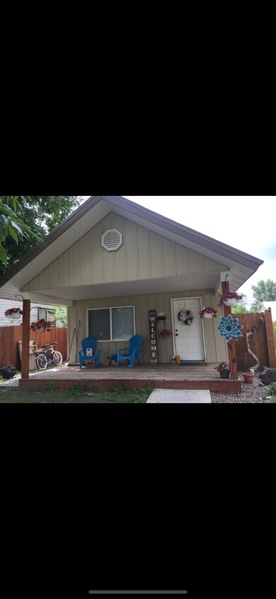 Primary Photo - 526 W 1st N